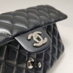 Chanel Quilted Lambskin CC Shoulder Bag — фото 15