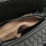 Bottega Veneta Woven Calfskin Shoulder Bag (Боттега Венета) — фото 10