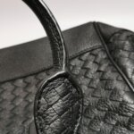 Bottega Veneta Woven Calfskin Shoulder Bag (Боттега Венета) — фото 28