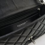 Chanel Classic Flap — фото 8