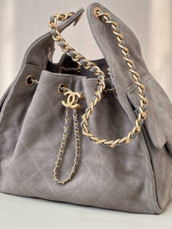 Винтажная сумка Chanel 25 Bag