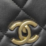 Chanel Quilted Lambskin CC Crossbody (Шанель) — фото 11