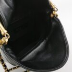 Chanel Quilted Lambskin CC Shoulder Bag — фото 7