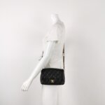 Chanel Quilted Calfskin CC Crossbody — фото 2