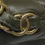Chanel Quilted Lambskin CC Shoulder Bag — фото 15