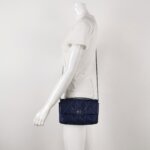 Chanel Quilted Calfskin CC Crossbody (Шанель) — фото 2