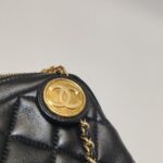 Chanel Quilted Lambskin CC Crossbody — фото 14