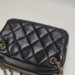 Chanel Quilted Lambskin CC Crossbody — фото 22