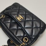 Chanel Quilted Lambskin CC Crossbody — фото 23