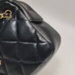 Chanel Quilted Lambskin CC Crossbody — фото 25