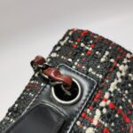 Chanel Quilted Calfskin Crossbody (Шанель) — фото 15