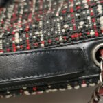 Chanel Quilted Calfskin Crossbody (Шанель) — фото 25