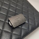 Chanel Quilted Lambskin Crossbody (Шанель) — фото 12