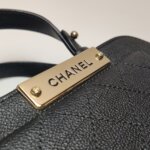 Chanel Quilted Calfskin Logo Crossbody — фото 12