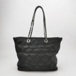 Chanel Quilted Calfskin CC Shoulder Bag — фото 5