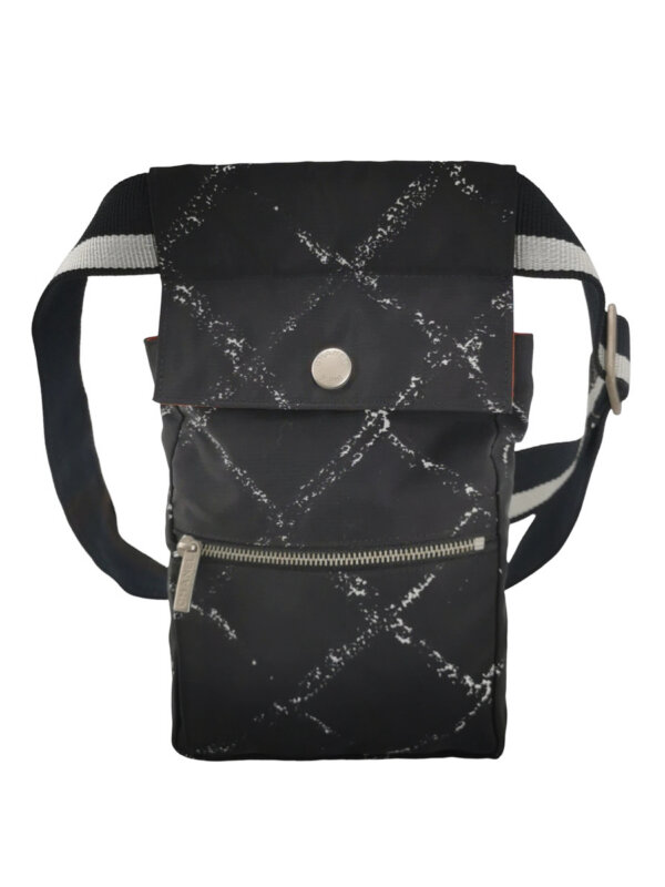 Винтажная сумка Chanel Nylon Logo Belt Bag