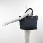 Chanel Quilted Calfskin CC Shoulder Bag (Шанель) — фото 2