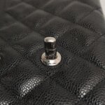 Chanel Classic Flap — фото 15