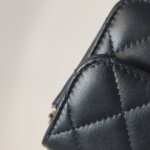 Chanel Quilted Lambskin CC Crossbody (Шанель) — фото 17