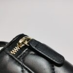 Chanel Vanity Case (Шанель) — фото 29