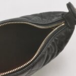 Chanel Quilted Calfskin Crossbody (Шанель) — фото 7