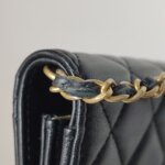 Chanel Quilted Lambskin CC Crossbody (Шанель) — фото 12
