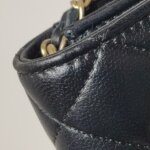 Chanel Quilted Lambskin CC Crossbody (Шанель) — фото 18