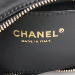 Chanel Quilted Lambskin CC Shoulder Bag (Шанель) — фото 8