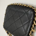 Chanel Quilted Calfskin CC Crossbody (Шанель) — фото 18