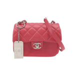 Chanel Quilted Waxed Calfskin CC Crossbody (Шанель) — миниатюра 1