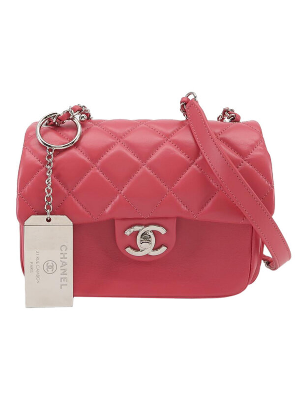 Chanel Quilted Waxed Calfskin CC Crossbody (Шанель)