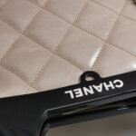 Chanel Quilted Waxed Calfskin CC Shoulder Bag (Шанель) — фото 21