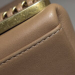 Chanel Quilted Lambskin Crossbody (Шанель) — фото 18