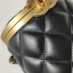 Chanel Quilted Lambskin CC Crossbody (Шанель) — фото 18