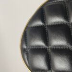 Chanel Quilted Lambskin CC Crossbody (Шанель) — фото 19