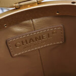 Chanel Quilted Lambskin CC Crossbody (Шанель) — фото 8