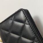 Chanel Quilted Lambskin CC Shoulder Bag (Шанель) — фото 21