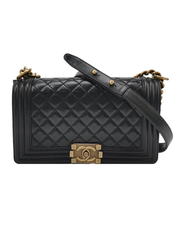 Chanel Leboy