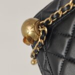 Chanel Classic Flap — фото 15