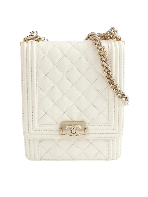 Chanel Leboy