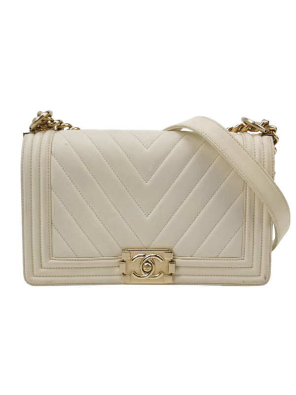 Chanel Leboy