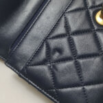 Chanel Quilted Lambskin CC Crossbody (Шанель) — фото 11