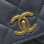 Chanel Quilted Lambskin CC Crossbody (Шанель) — фото 12