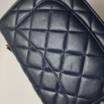 Chanel Quilted Lambskin CC Crossbody (Шанель) — фото 18