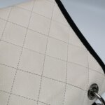 Chanel Quilted Calfskin CC Crossbody (Шанель) — фото 18
