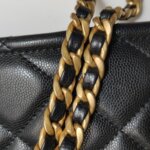Chanel Quilted Calfskin CC Shoulder Bag (Шанель) — фото 11