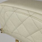 Chanel Quilted Calfskin CC Belt Bag (Шанель) — фото 20