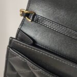 Chanel Quilted Lambskin CC Crossbody (Шанель) — фото 24