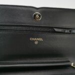 Chanel Quilted Calfskin CC Crossbody (Шанель) — фото 8