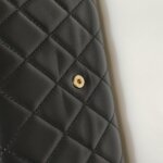 Chanel Quilted Lambskin CC Clutch (Шанель) — фото 14